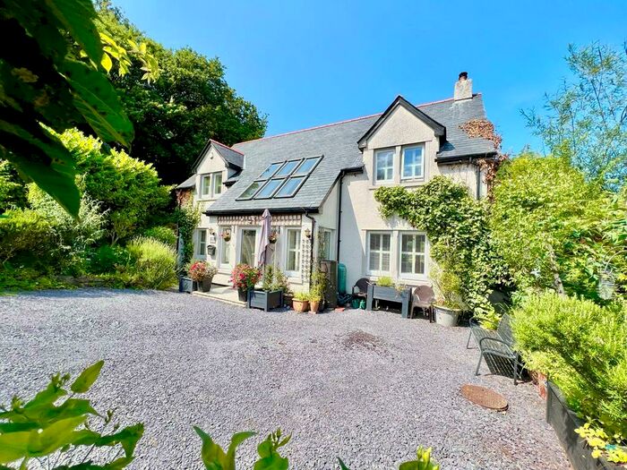 4 Bedroom Detached House For Sale In Mountain Road, Conwy, LL32