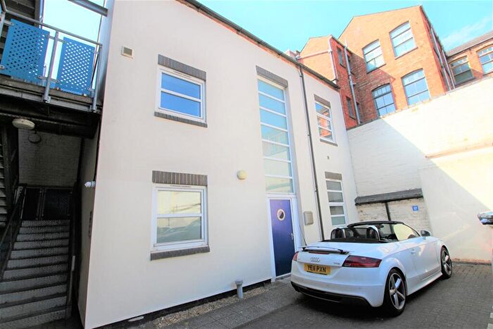 2 Bedroom Detached House To Rent In Normal Boot And Shoe, Talbot Road, NN1