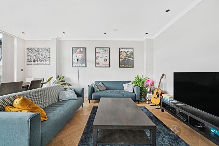 4 Bedroom Apartment To Rent In Infinity Heights, Kingsland Road, Haggerston, E8