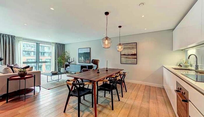 3 Bedroom Flat To Rent In Merchant Square, East Harbet Road, Paddington, W2