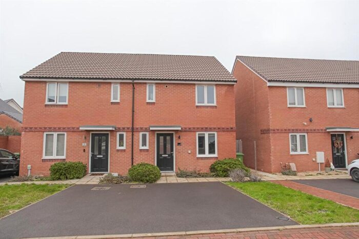 3 Bedroom Terraced House To Rent In Meteor Row, Grove, Wantage, OX12