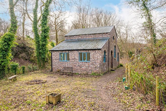 2 Bedroom Property For Sale In Llangernyw, Abergele, LL22