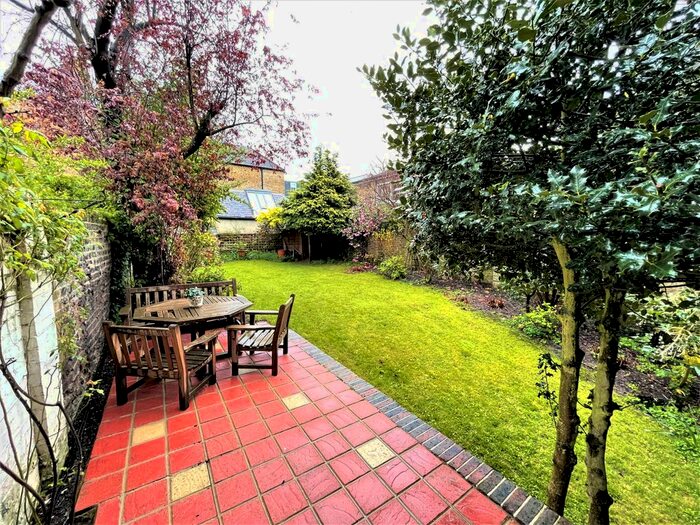 1 Bedroom Flat To Rent In Gloucester Road, London, SW7