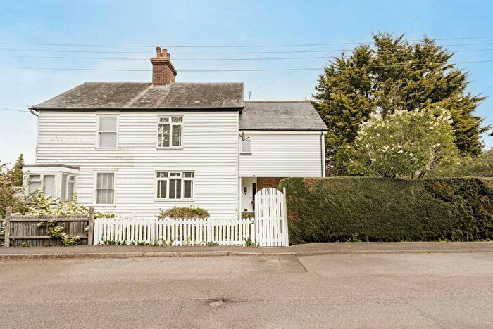 3 Bedroom Semi Detached House For Sale In Dunkirk Road North, Dunkirk, ME13