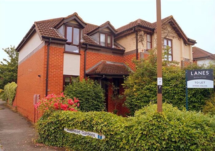 3 Bedroom Semi-Detached House To Rent In Wallmead Gardens, Loughton, Milton Keynes, MK5