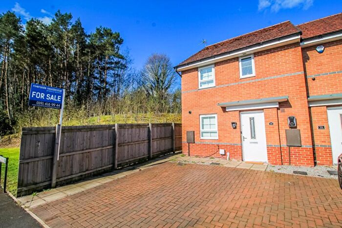 3 Bedroom Terraced House For Sale In Capesthorne Road, Teal Farm, Washington, NE38