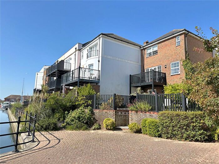 4 Bedroom Town House For Sale In St. Lawrence Mews, Eastbourne, East Sussex, BN23