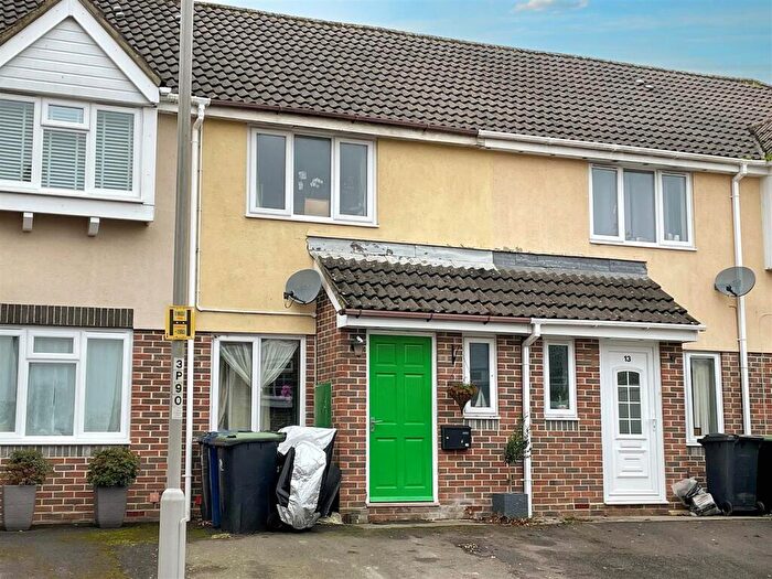 2 Bedroom Terraced House For Sale In Pimpernel Court, SP8