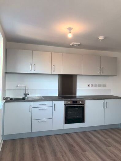 2 Bedroom Town House To Rent In Barden Lane, Leeds, West Yorkshire, LS14