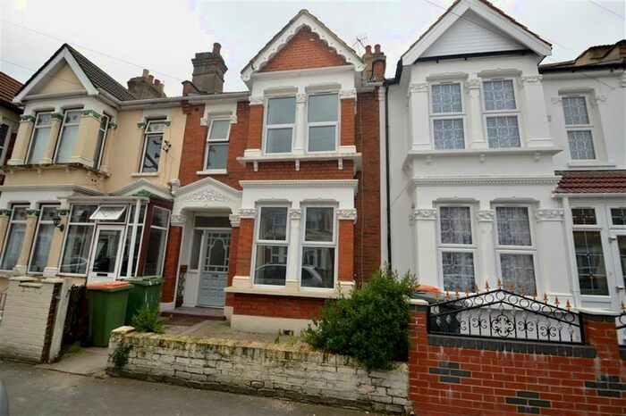 3 Bedroom Terraced House To Rent In Strone Road, London E12