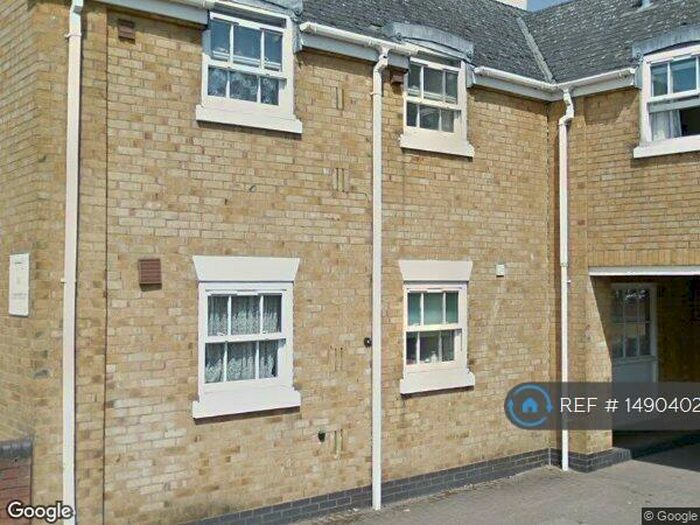 1 Bedroom Flat To Rent In Maffey Court, Rugby, CV22
