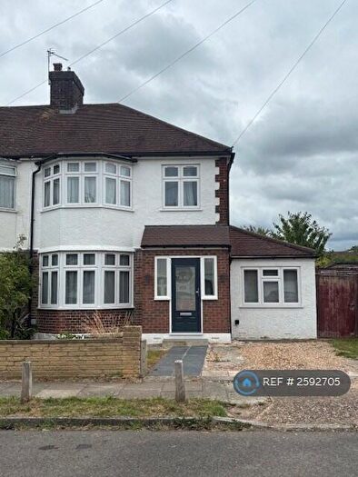 4 Bedroom End Of Terrace House To Rent In Glenthorpe Road, Morden, SM4