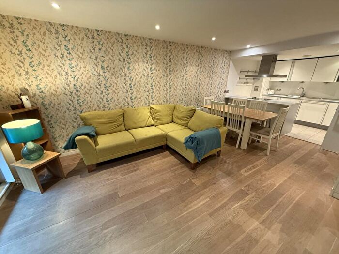 2 Bedroom Apartment To Rent In Castlegate, Chester Road, Manchester, M15