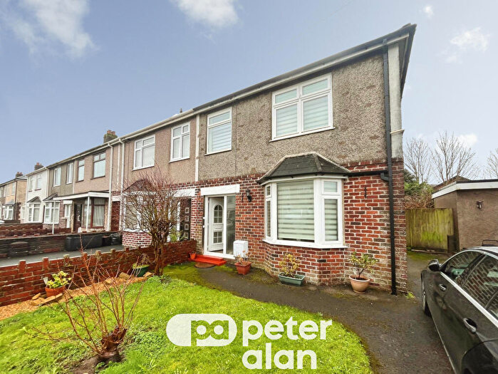 3 Bedroom End Of Terrace House To Rent In Jubilee Road, Bridgend, CF31