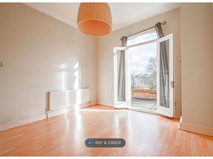 1 Bedroom Flat To Rent In Springdale Road, London, N16