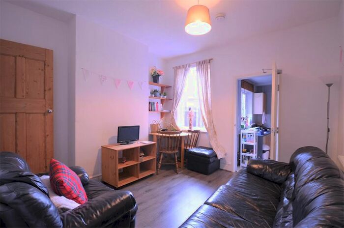 3 Bedroom Terraced House To Rent In Student Property 2022-2023 Selly Oak, Birmingham B29
