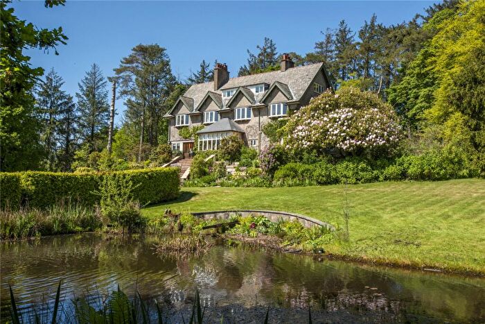 9 Bedroom Equestrian Facility For Sale In East Anstey, Tiverton, Devon, EX16