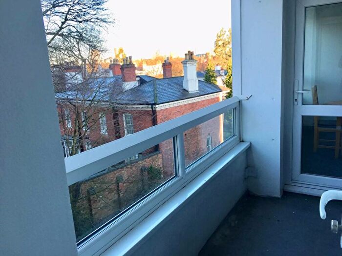 2 Bedroom Flat To Rent In Warwick Crest, Arthur Road, Edgbaston, B15