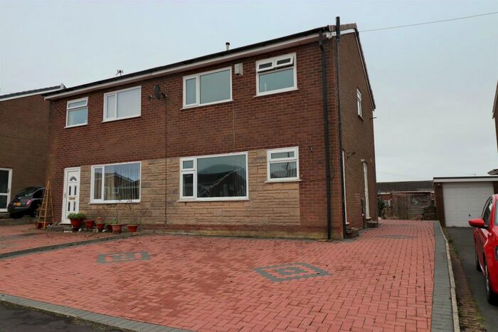 3 Bedroom Semi-Detached House To Rent In Columbia Way, Blackburn, BB2