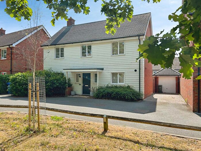 4 Bedroom Detached House For Sale In Rana Drive, Church Crookham, Fleet, GU52