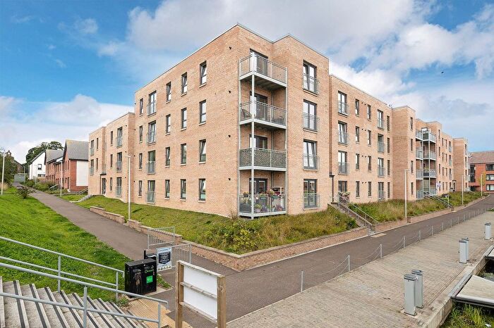 3 Bedroom Flat For Sale In Canal View, Winchburgh, EH52