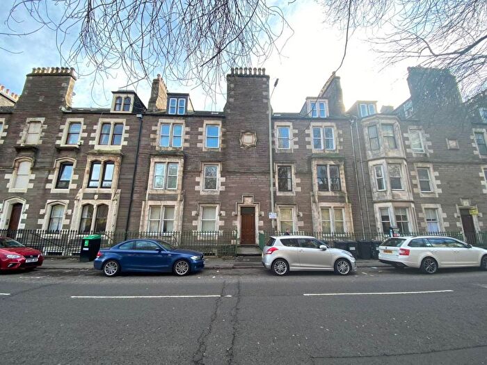 5 Bedroom Flat To Rent In Garland Place, Dundee, DD3