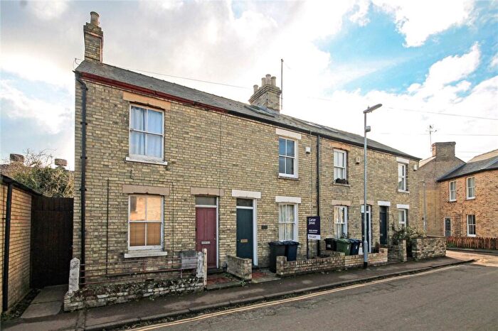 3 Bedroom Terraced House To Rent In Canterbury Street, Cambridge, CB4