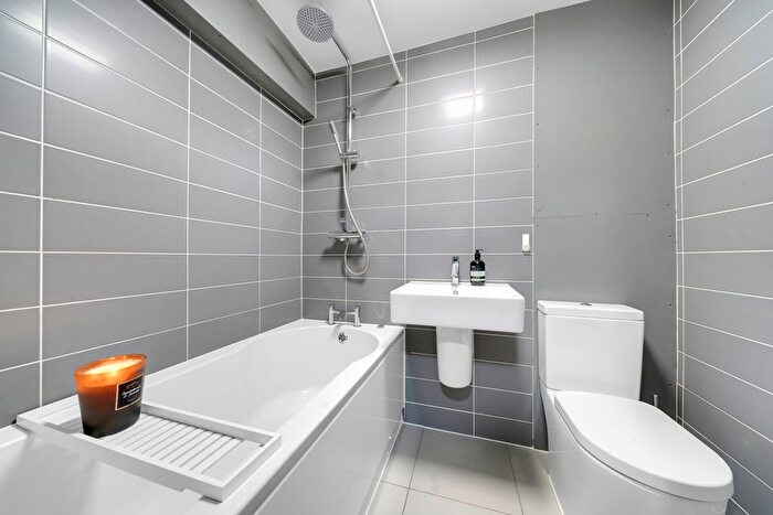 1 Bedroom Flat For Sale In Blaydon Close, Northumberland Park, London, N17