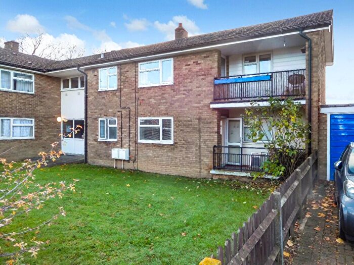 1 Bedroom Apartment For Sale In Manor View, Stevenage, Hertfordshire, SG2