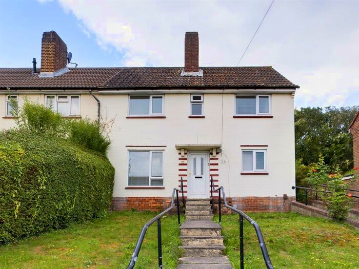 5 Bedroom Semi-Detached House To Rent In Horton Road, Brighton, BN1