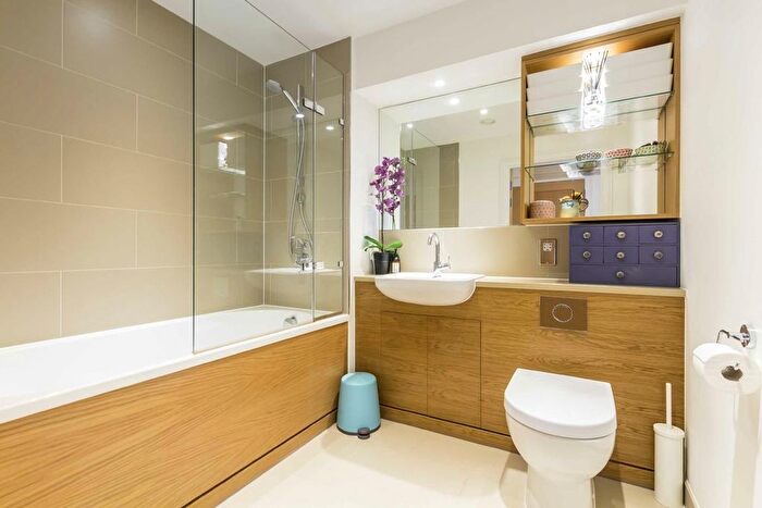 1 Bedroom Flat To Rent In Skerne Road, Kingston, KT2