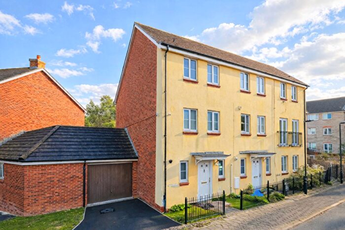 4 Bedroom Town House To Rent In Beatrix Place, Horfield, Bristol, BS7