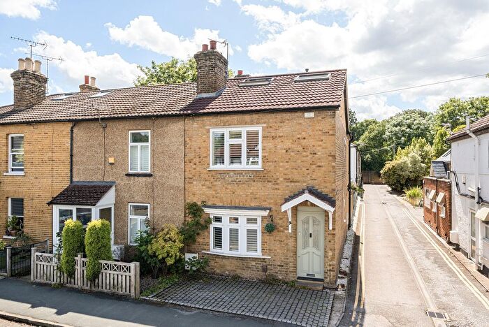 4 Bedroom End Of Terrace House For Sale In St. Marys Road, Weybridge, KT13