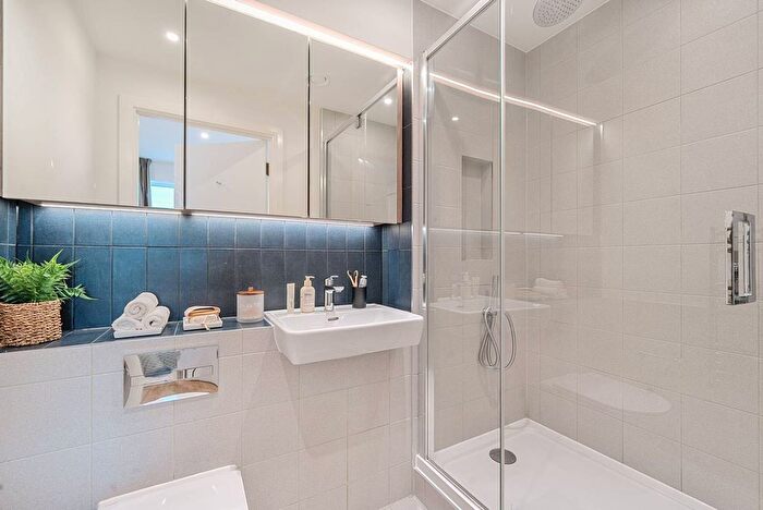 2 Bedroom Flat To Rent In Uncle Colindale, Colindale, London, NW9