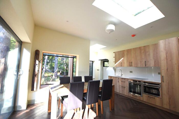 1 Bedroom Bungalow To Rent In Oakleigh Avenue, Totteridge, London, N20