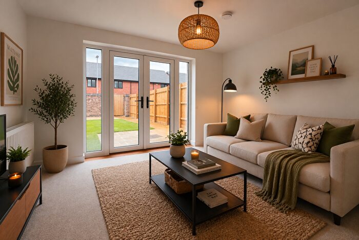 2 Bedroom Flat For Sale In Evelyn Grove, Bordon, GU35