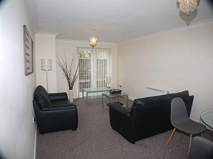 2 Bedroom Flat For Sale In Edgar Street, Dunfermline, KY12