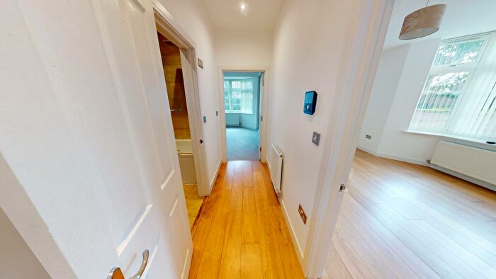1 Bedroom Flat To Rent In High Road, Stanford-Le-Hope, Essex, SS17