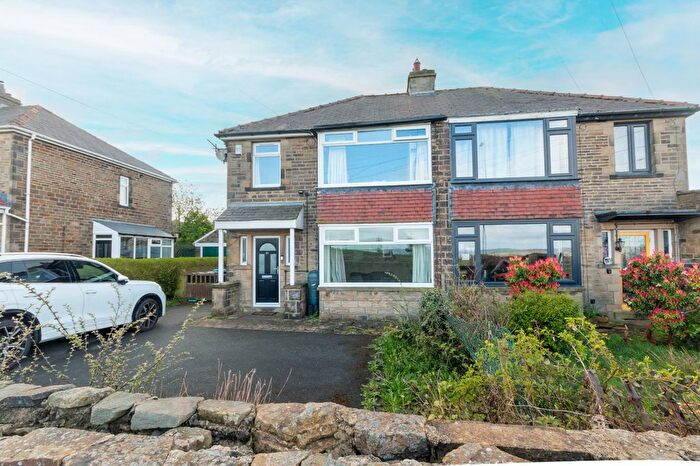 3 Bedroom Semi Detached House For Sale In Gillrene Avenue, Wilsden, Bradford, West Yorkshire, BD15