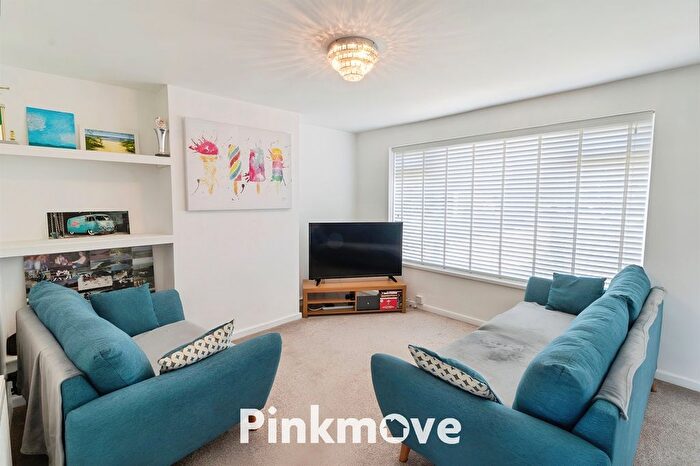 3 Bedroom Semi-detached House For Sale In Willow Close, Liswerry, Newport, NP19