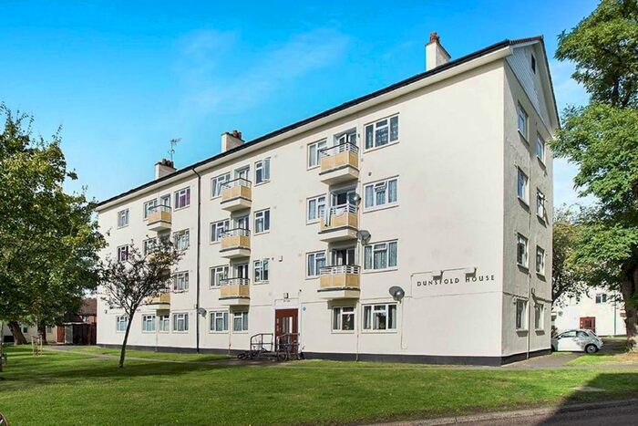 2 Bedroom Flat To Rent In Kingsnympton Park, Kingston Upon Thames, KT2