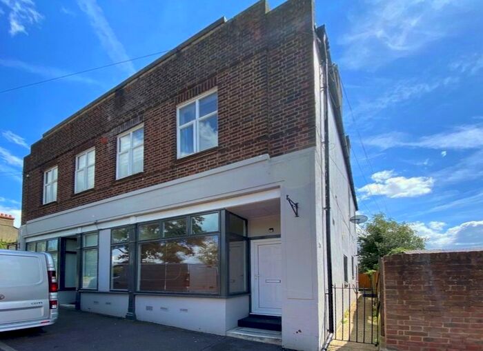 2 Bedroom Flat To Rent In Green Court Road, Crockenhill, Swanley, BR8