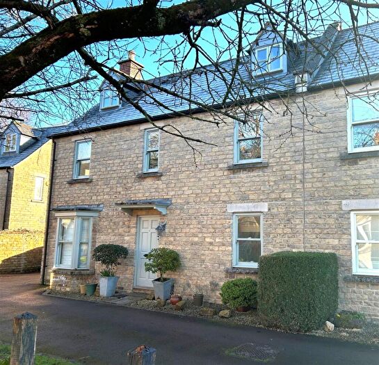 5 Bedroom Semi Detached House For Sale In Tremes Close, Marshfield, Chippenham, SN14