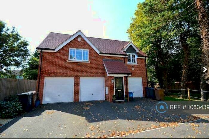 2 Bedroom Flat To Rent In Sanville Gardens, Stanstead Abbotts, SG12