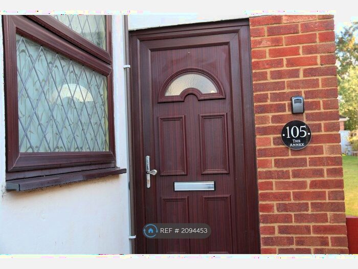 1 Bedroom Flat To Rent In Gillingham, Gillingham, ME7