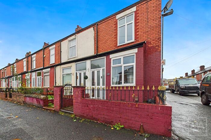 2 Bedroom End Of Terrace House For Sale In Wellfield Street, Warrington, WA5