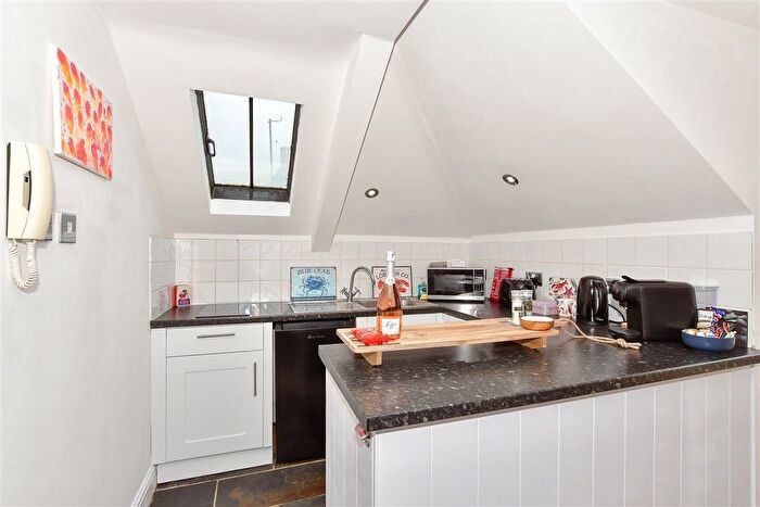 1 Bedroom Flat For Sale In Bexley Street, Whitstable, Kent, CT5