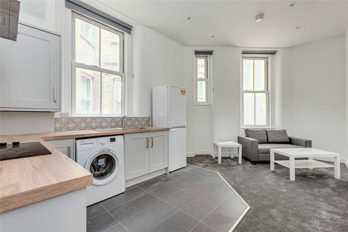 1 Bedroom Flat To Rent In Stile Hall Mansions, Wellesley Road, W4