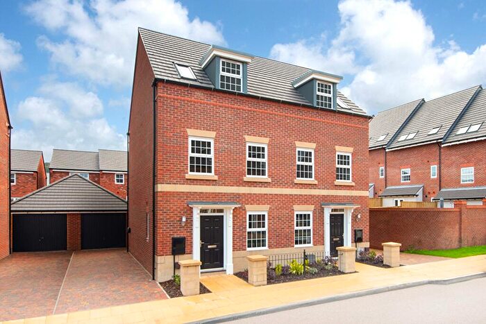 3 Bedroom Semi-Detached House For Sale In Fence Avenue, Macclesfield, Cheshire, SK10