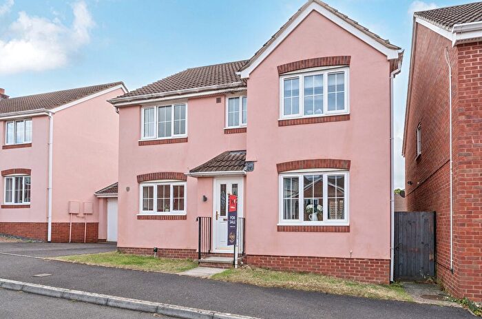 4 Bedroom Detached House For Sale In Baileys Gate, Cotford St. Luke, Taunton, Somerset, TA4